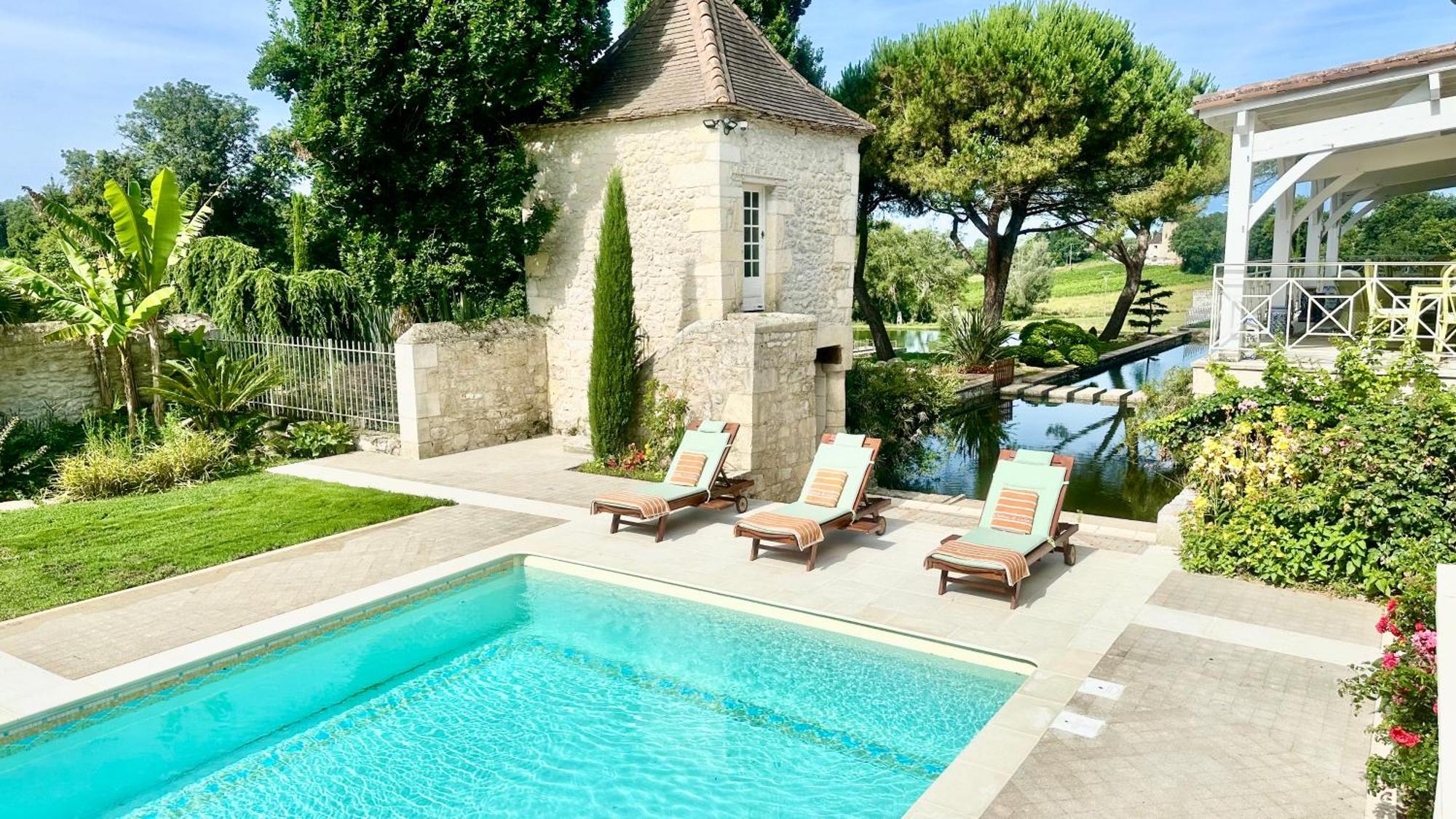 Chateau De Lafont Suites Saint-Vivien  Buitenkant foto